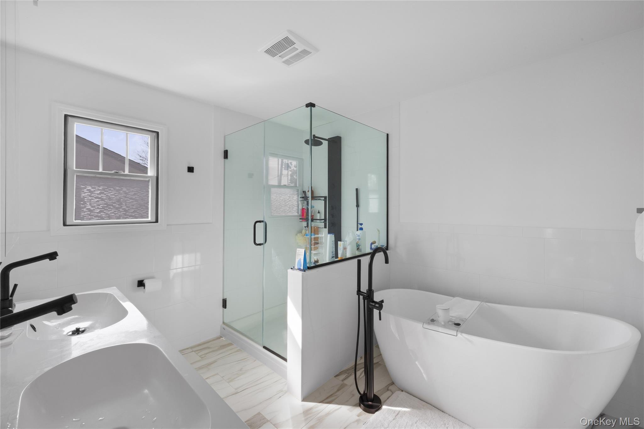 51 Convent Road Syosset, NY 11791 - Photo 23 of 36