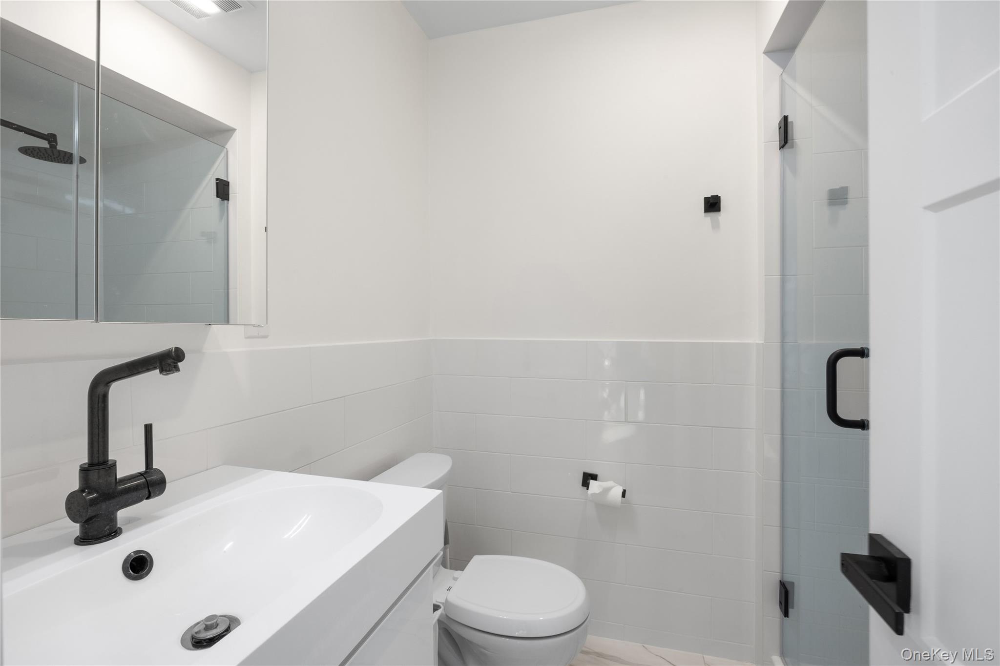 51 Convent Road Syosset, NY 11791 - Photo 25 of 36