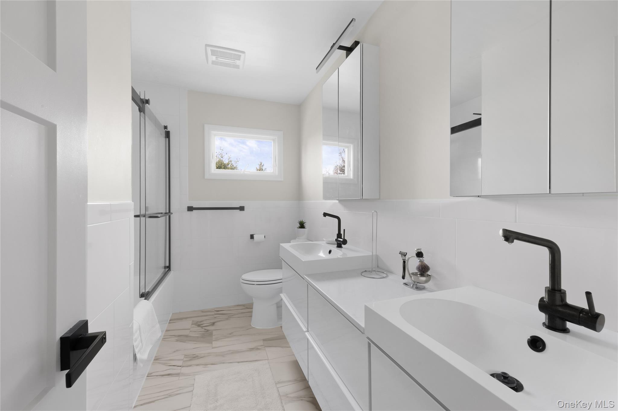 51 Convent Road Syosset, NY 11791 - Photo 27 of 36