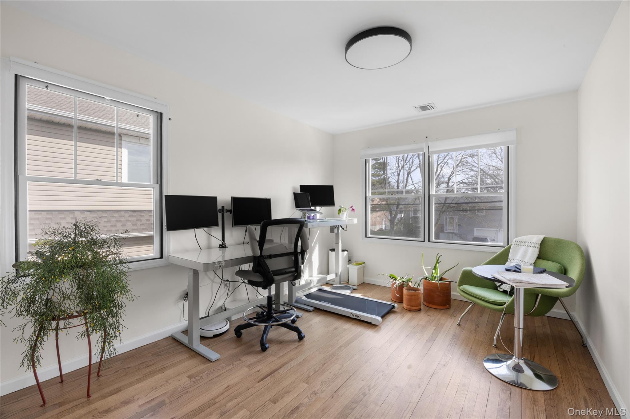 51 Convent Road Syosset, NY 11791 - Photo 31 of 36