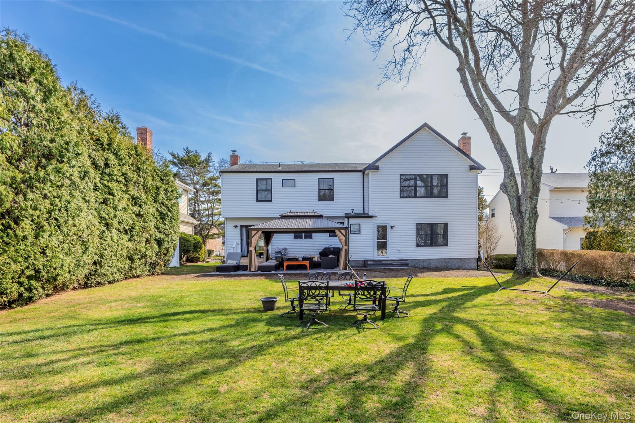 51 Convent Road Syosset, NY 11791 - Photo 6 of 36