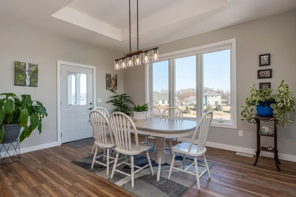 $790,000 | 34 South Pointe Court, North Mankato, MN 56003