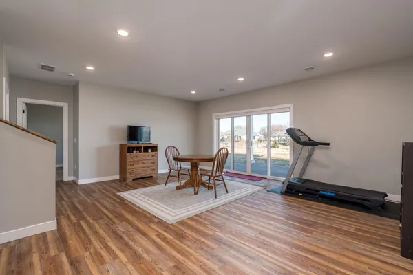 $790,000 | 34 South Pointe Court, North Mankato, MN 56003