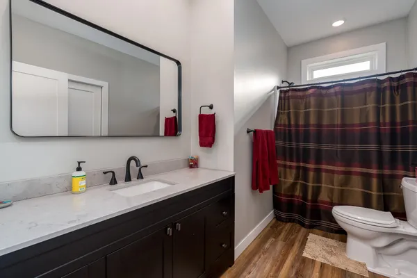 $790,000 | 34 South Pointe Court, North Mankato, MN 56003