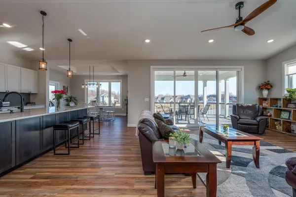 $790,000 | 34 South Pointe Court, North Mankato, MN 56003