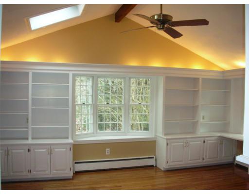 53 Ruddock Road Sudbury, MA 01776 - Photo 3 of 9 Gallery Image 3