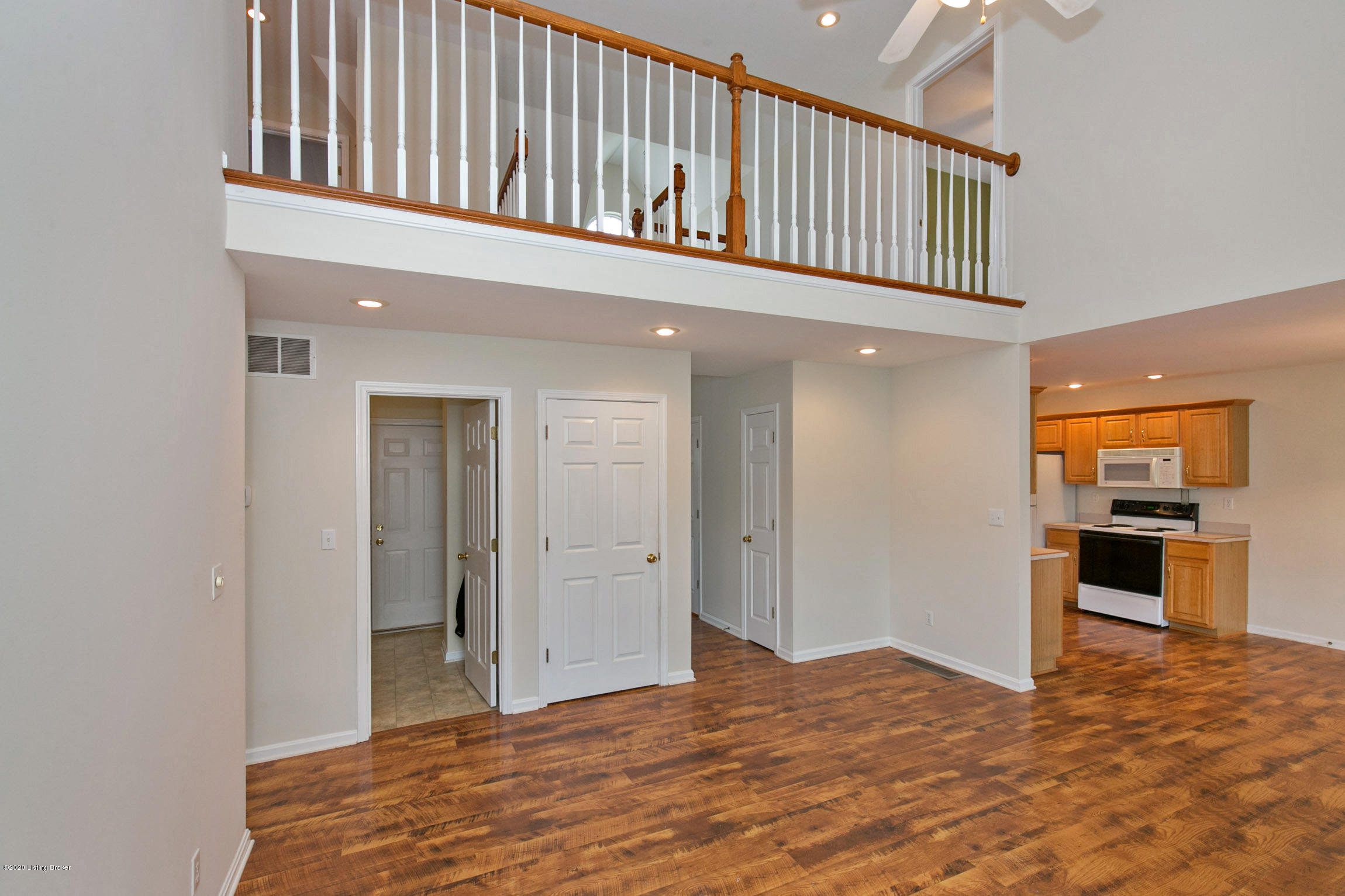 10019 Rimfire Road Louisville, KY 40291 - Photo 10 of 42 _BWP1254