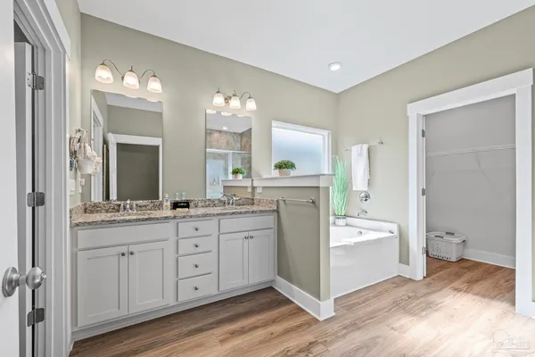 $664,900 | 1328 Sea Grv Court, Gulf Breeze, FL 32563