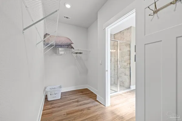 $664,900 | 1328 Sea Grv Court, Gulf Breeze, FL 32563