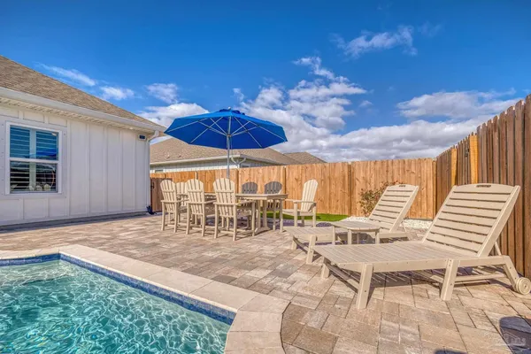 $664,900 | 1328 Sea Grv Court, Gulf Breeze, FL 32563