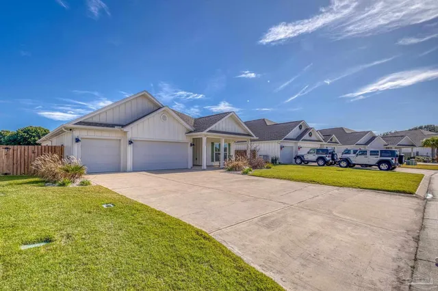 $669,900 | 1328 Sea Grv Court, Gulf Breeze, FL 32563