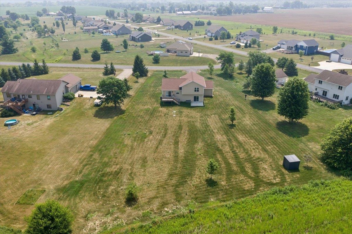 N8745 Hannah Road Belleville, WI 53508 - Photo 8 of 47