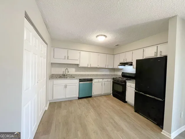 $1,595 | 4030 Laurie Jo Drive Southwest, Marietta, GA 30008