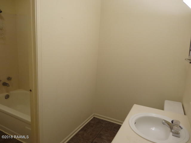 132 Hummingbird Lane, Unit D Lafayette, LA 70506 - Photo 8 of 8 DSC02221