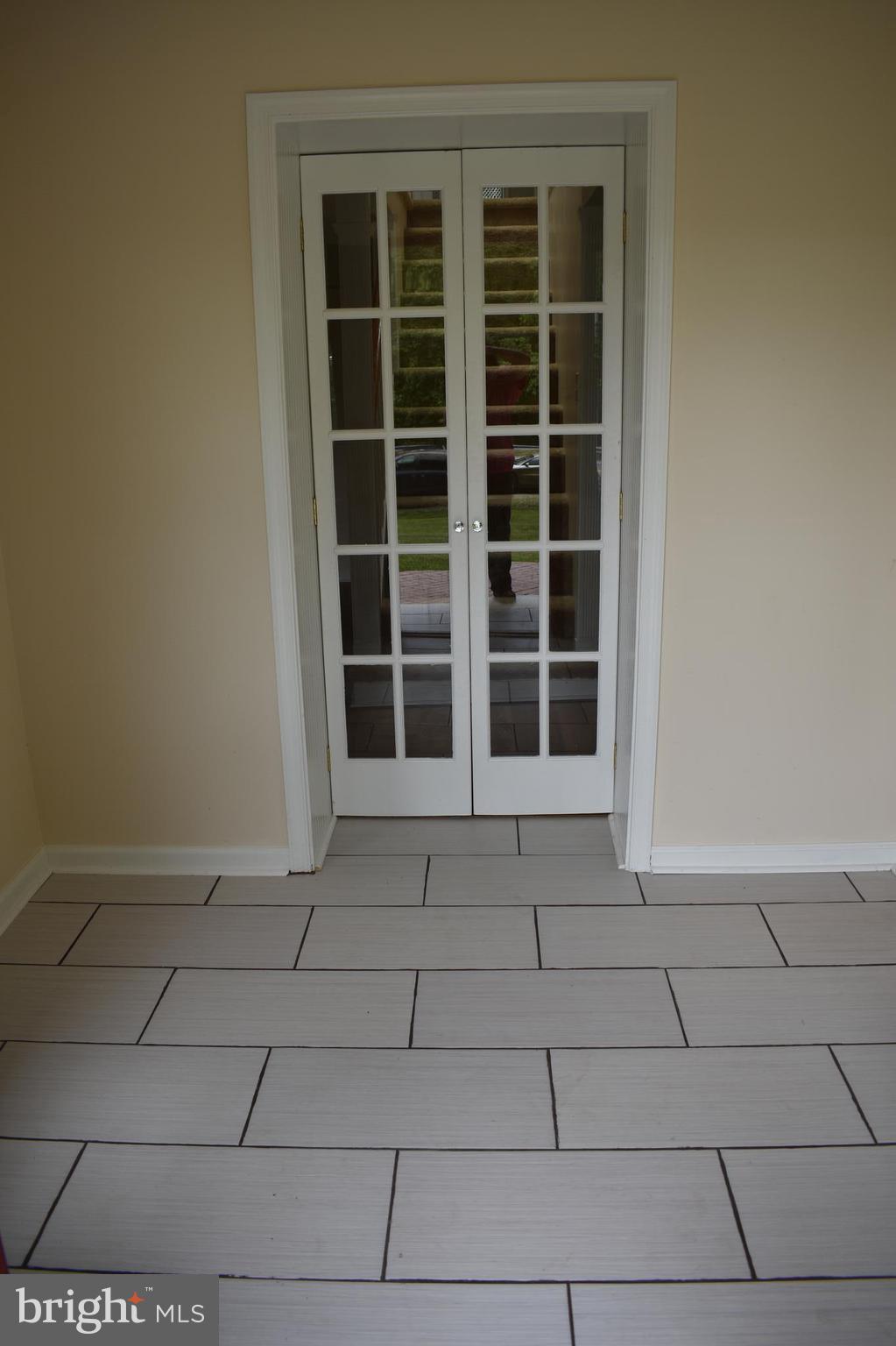 12906 Fletchertown Road Bowie, MD 20720 - Photo 5 of 30 FOYER ENTRANCE