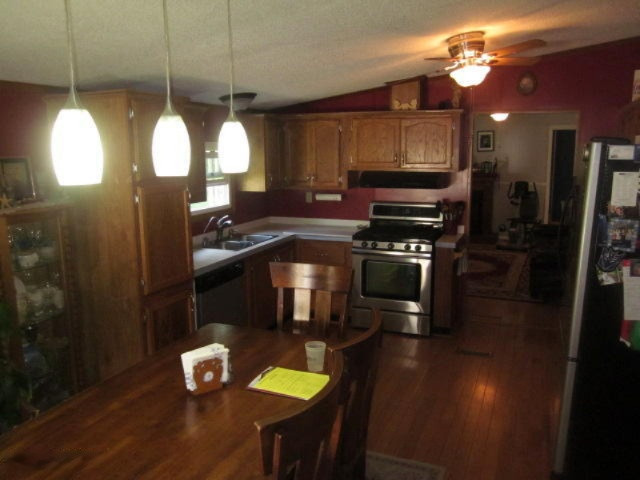 1220 East State Road Hastings, MI 49058 - Photo 3 of 15 009