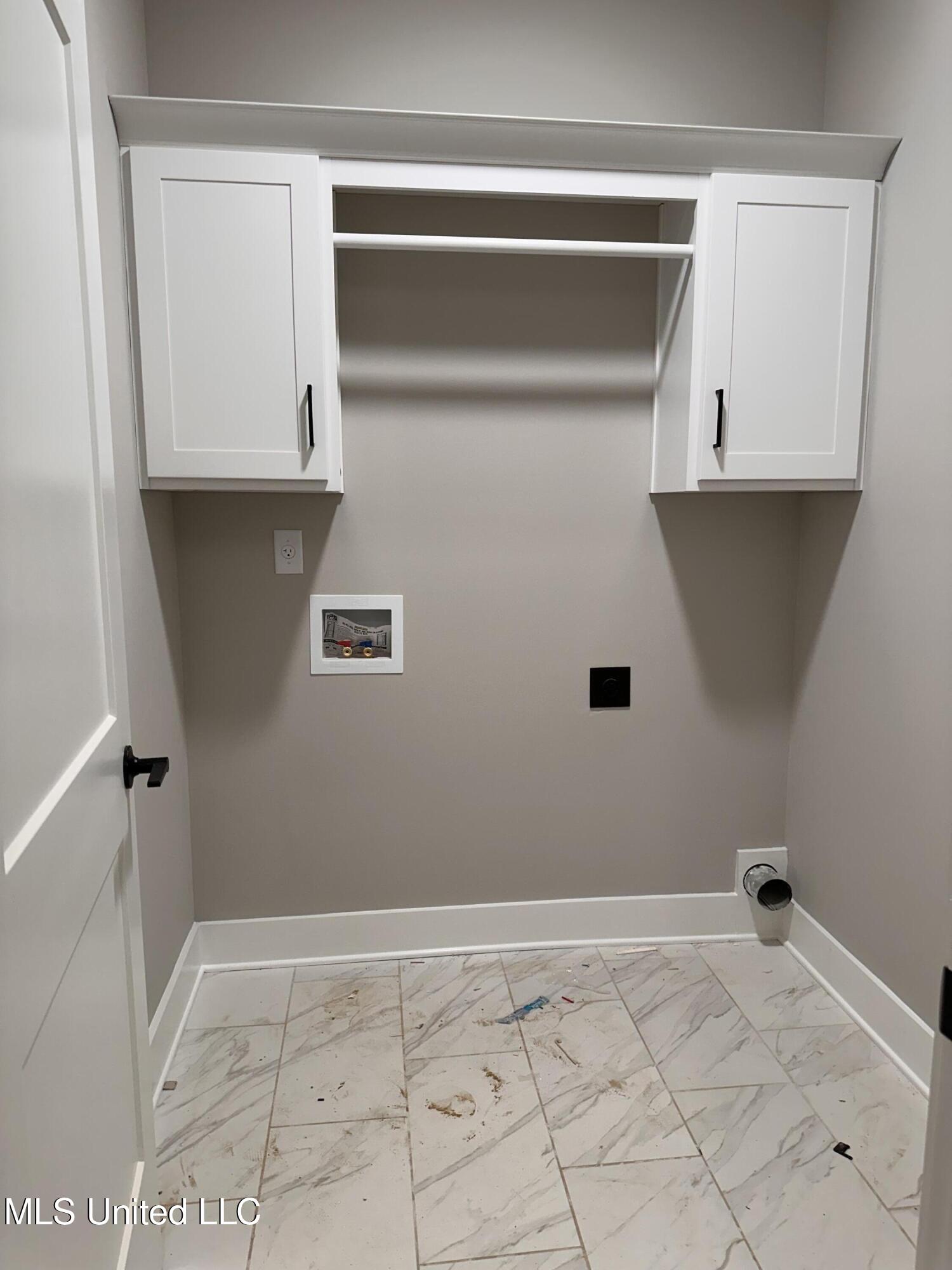 1735 Bakersfield Way Nesbit, MS 38651 - Photo 22 of 22 Laundry room