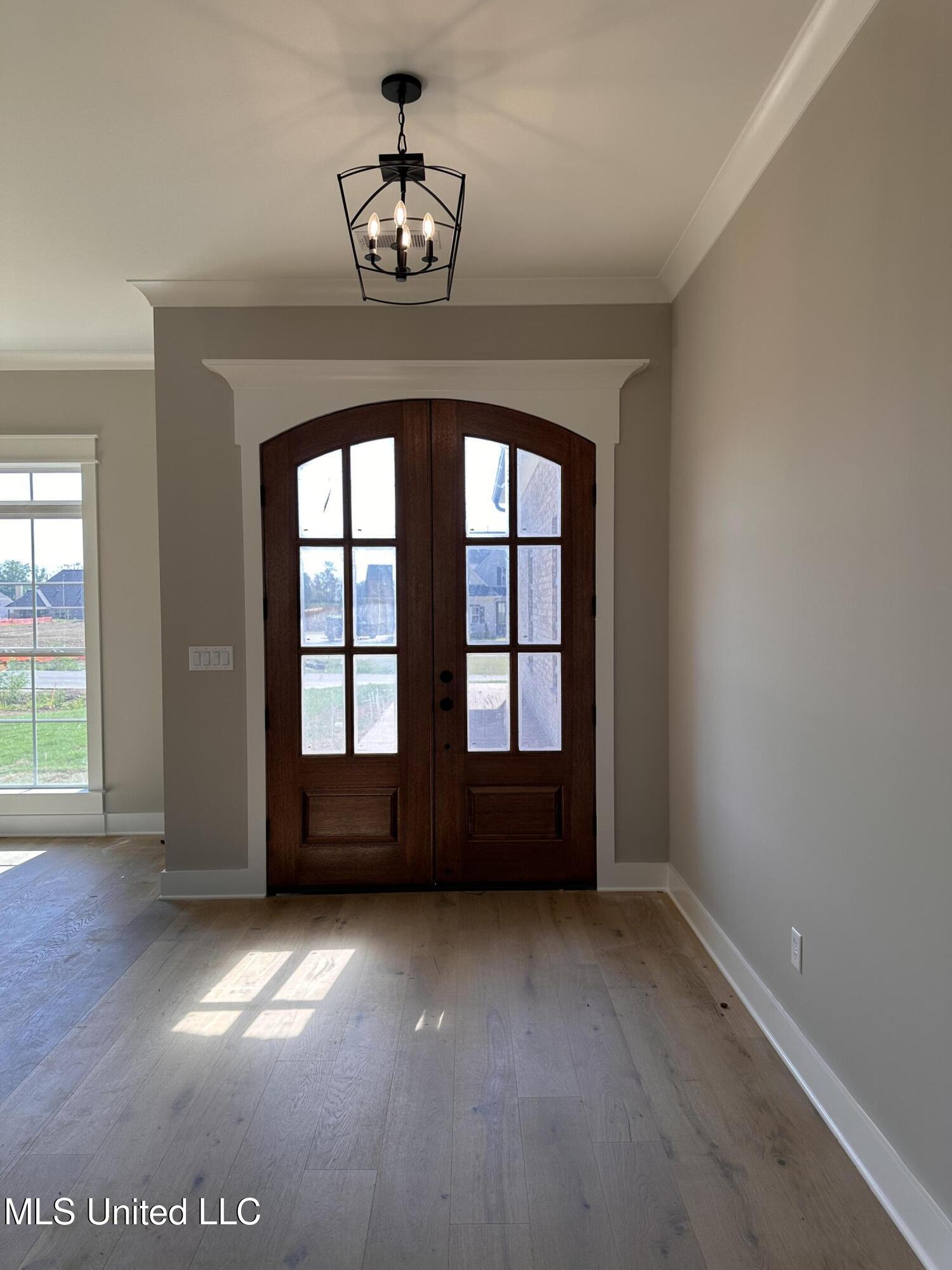 1735 Bakersfield Way Nesbit, MS 38651 - Photo 3 of 22 Foyer