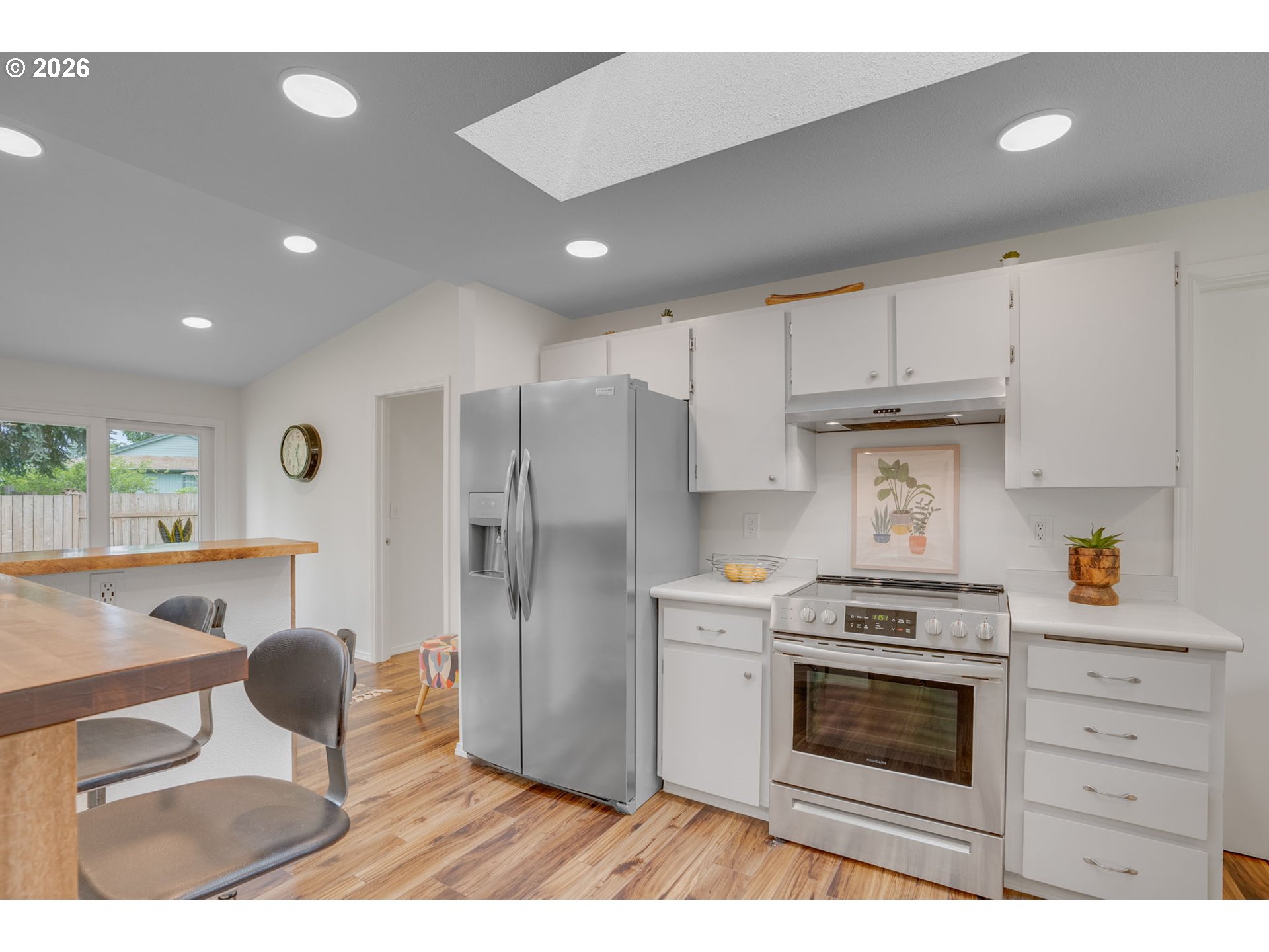 16170 Southwest Vincent Street Beaverton, OR 97078 - Photo 15 of 45