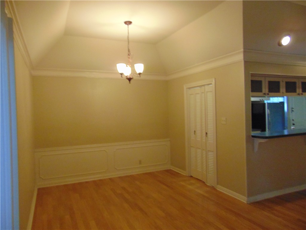 2516 Enfield Road, Unit 101 Austin, TX 78703 - Photo 5 of 19