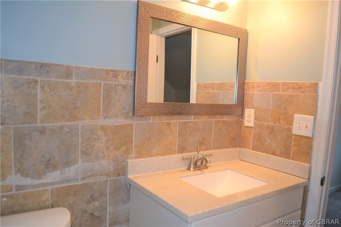 12161 Harcum Road Gloucester, VA 23061 - Photo 17 of 21 Gallery Image 17