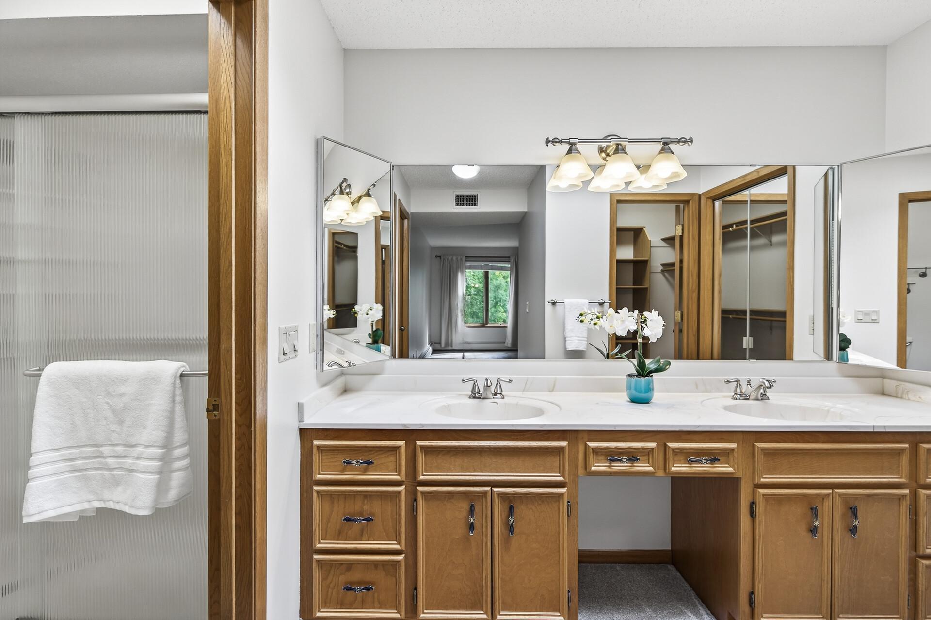 6100 Auto Club Road, Unit 303 Bloomington, MN 55438 - Photo 25 of 42 Gallery Image 25