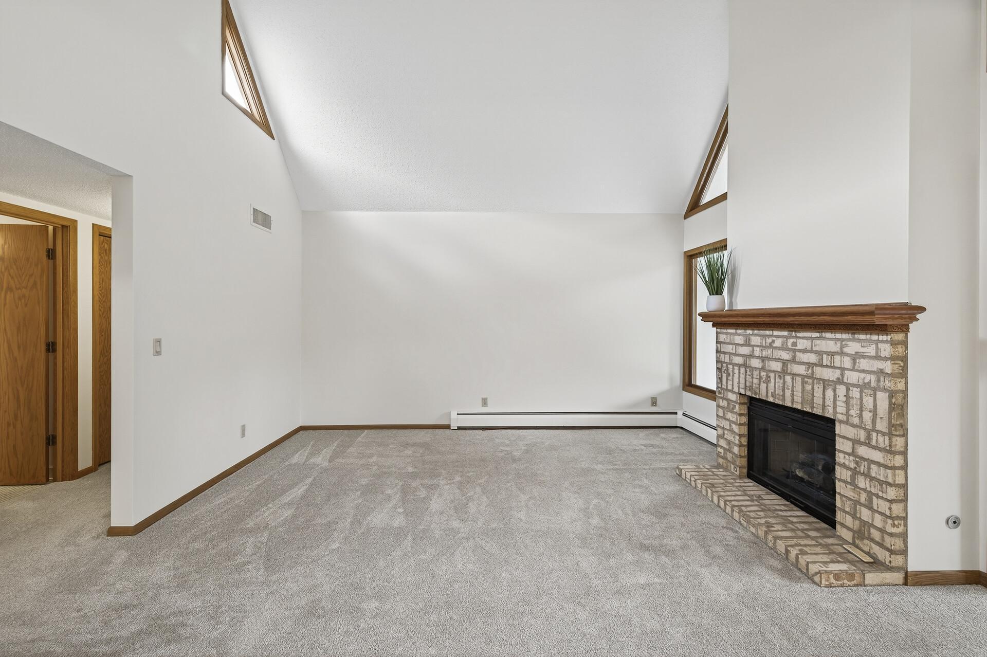 6100 Auto Club Road, Unit 303 Bloomington, MN 55438 - Photo 6 of 42 Gallery Image 6
