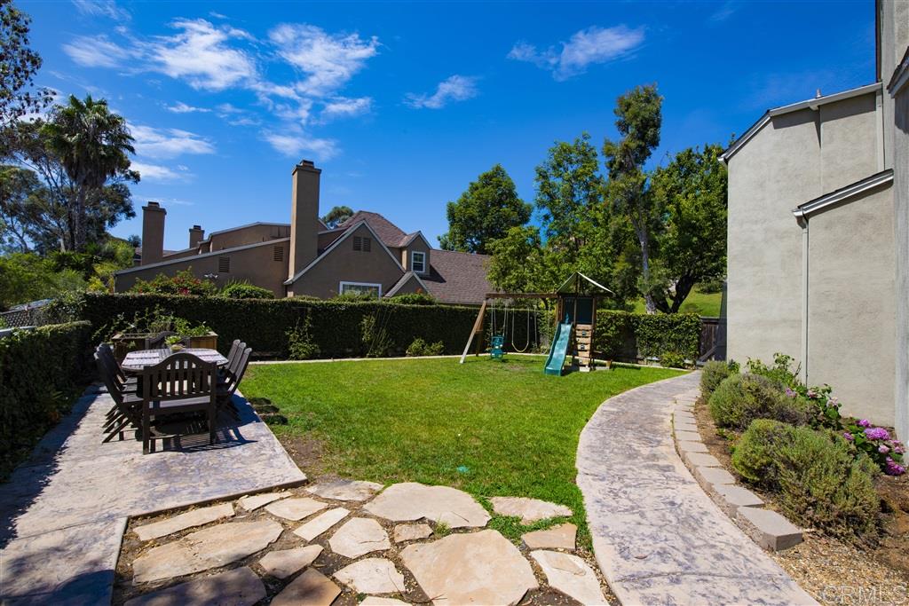 2673 Regent Road Carlsbad, CA 92010 - Photo 17 of 25