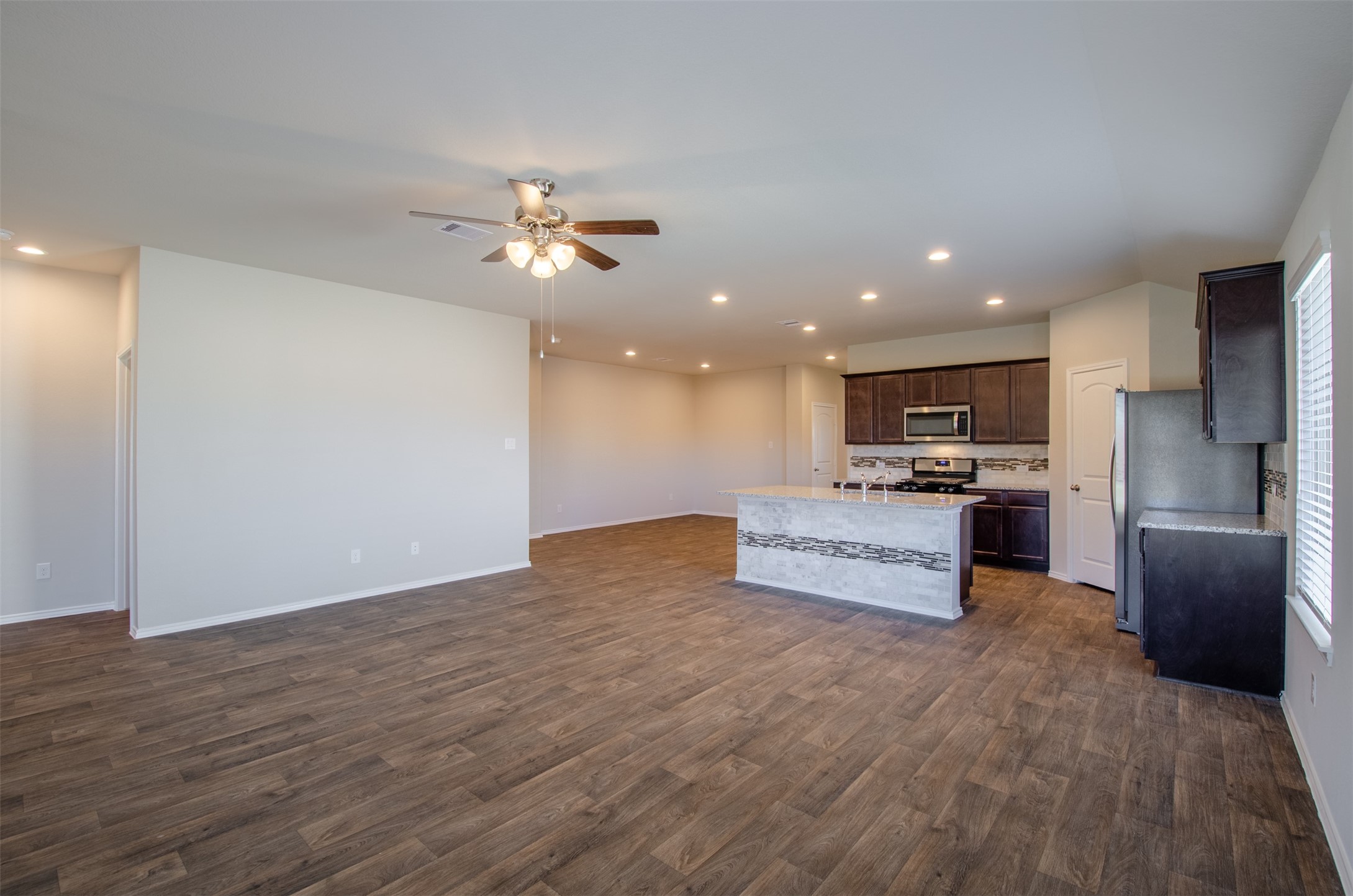 13966 Fort Ward Way Conroe, TX 77384 - Photo 15 of 33