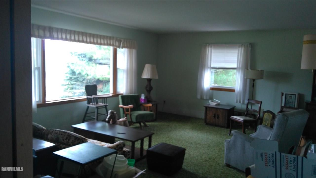 12683 West Stateline Road South Wayne, WI 61089 - Photo 4 of 16 Gallery Image 4