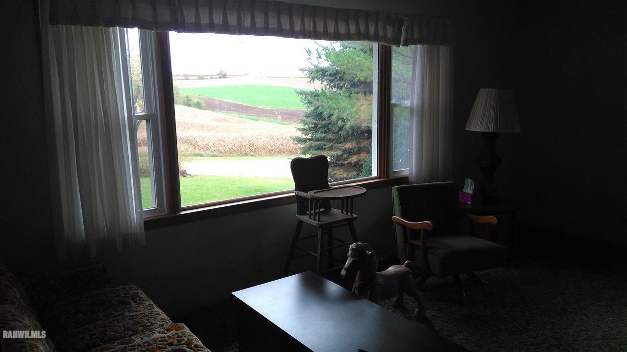 12683 West Stateline Road South Wayne, WI 61089 - Photo 5 of 16 Gallery Image 5