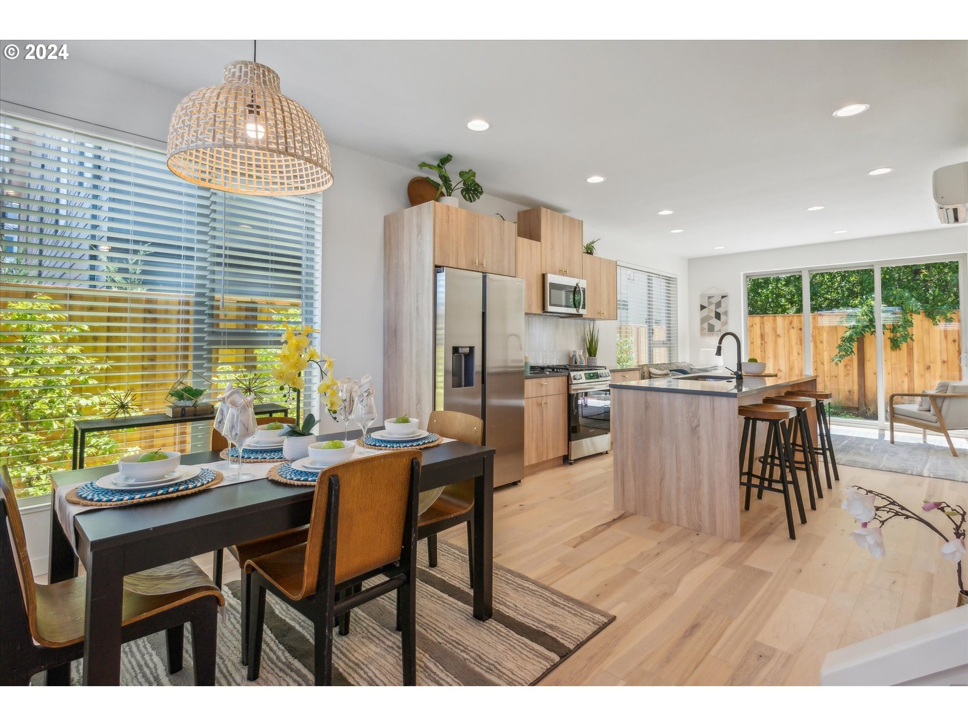 474 Northeast 73rd Avenue, Unit 3 Portland, OR 97213 - Photo 3 of 22