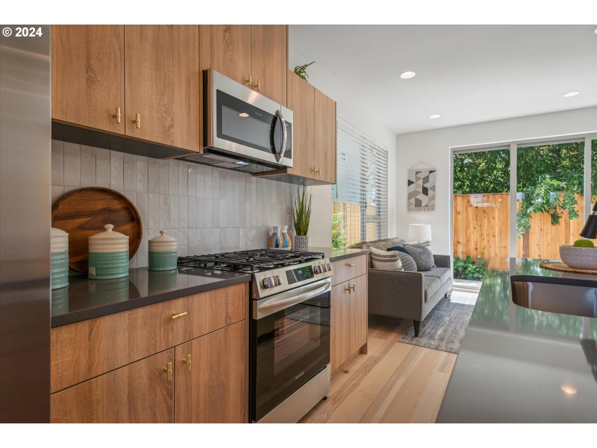 474 Northeast 73rd Avenue, Unit 3 Portland, OR 97213 - Photo 7 of 22