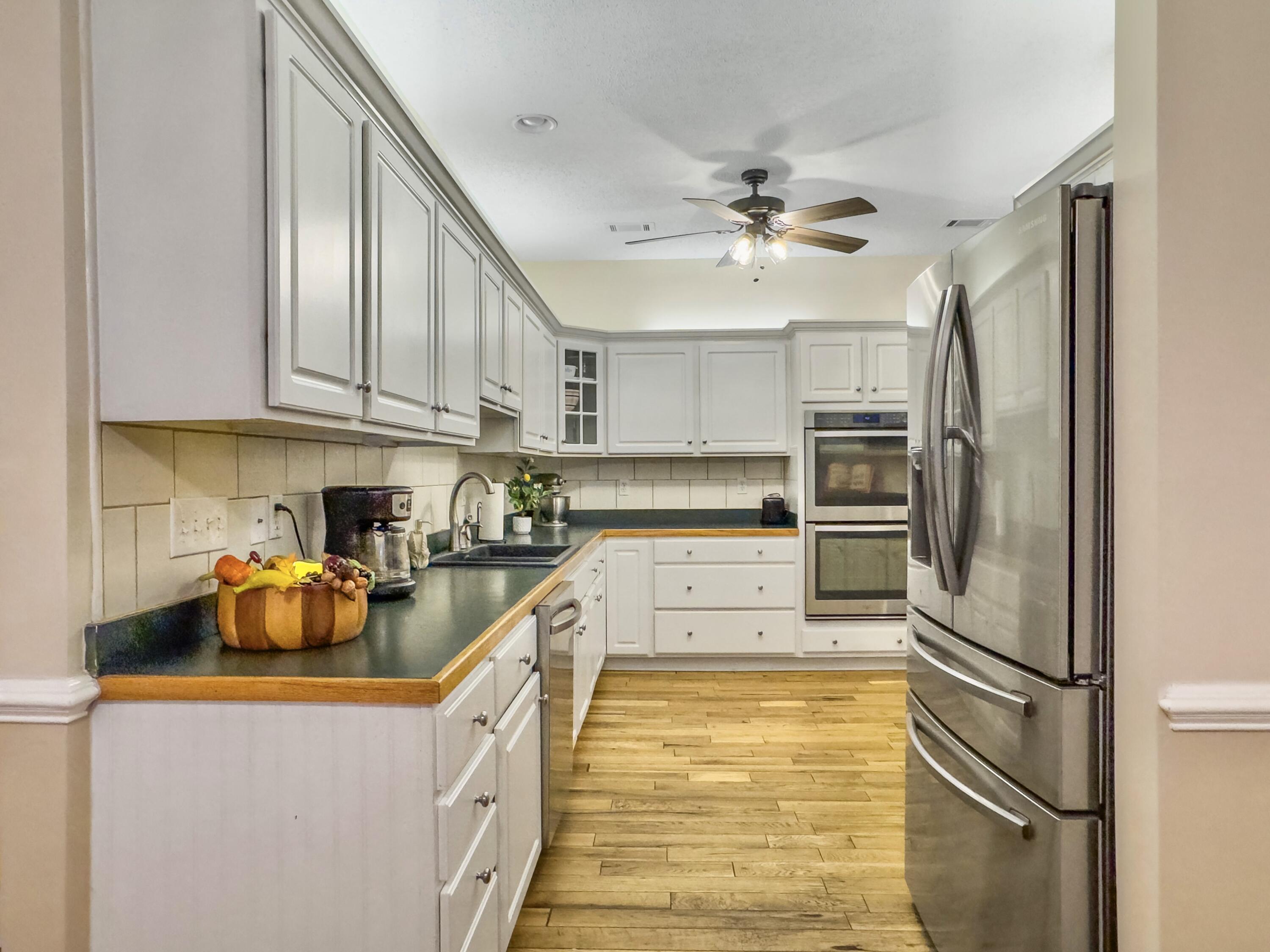 113 Wallace Road Goose Creek, SC 29445 - Photo 11 of 47 Kitchen