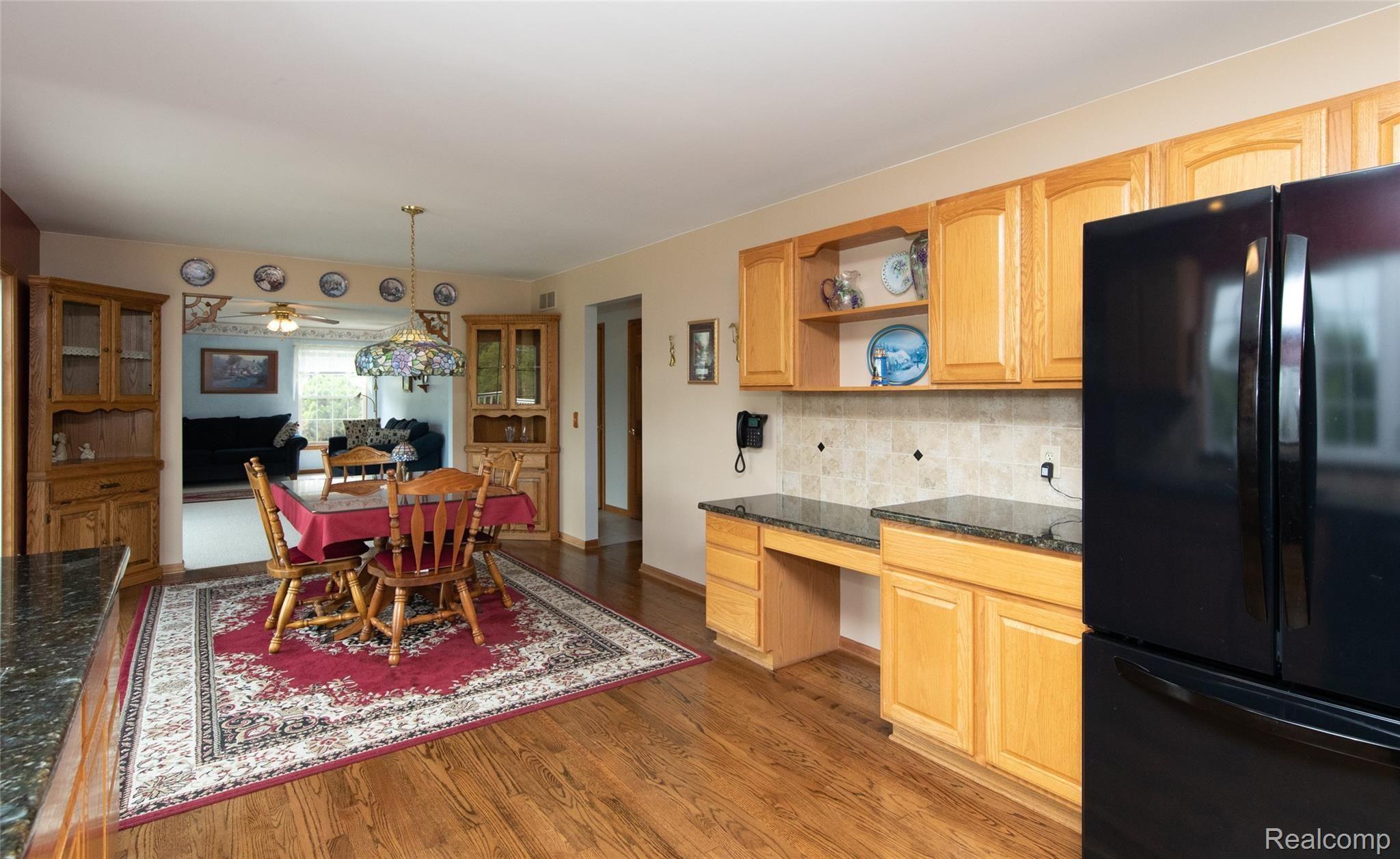 5397 Clarkston Road Clarkston, MI 48348 - Photo 13 of 60 11.JPG
