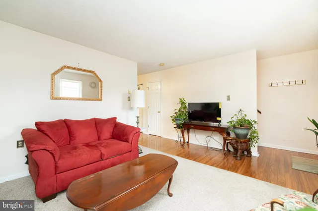 $235,000 | 205 Brunswick Road, Stephens City, VA 22655