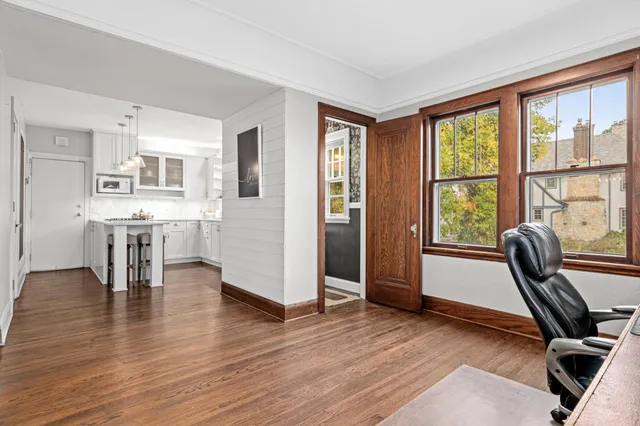 $589,900 | 4402 West Lake Harriet Parkway, Minneapolis, MN 55410