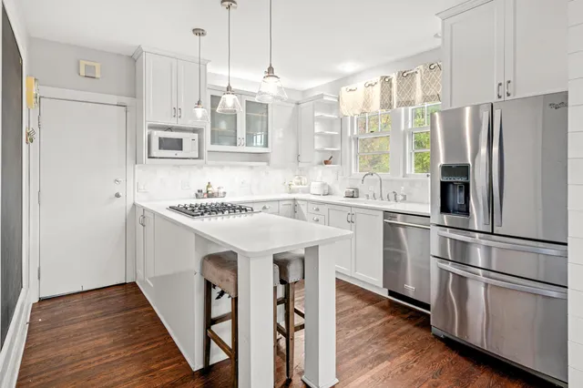 $589,900 | 4402 West Lake Harriet Parkway, Minneapolis, MN 55410