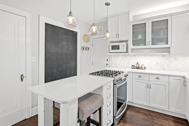 $589,900 | 4402 West Lake Harriet Parkway, Minneapolis, MN 55410