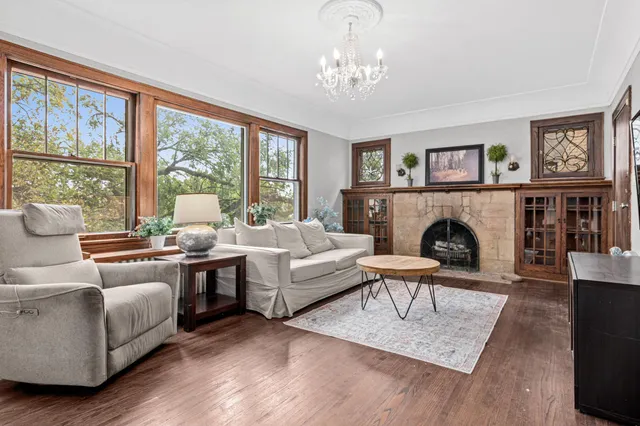 $589,900 | 4402 West Lake Harriet Parkway, Minneapolis, MN 55410