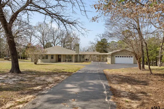 $460,000 | 230 Acr 3191, Frankston, TX 75763