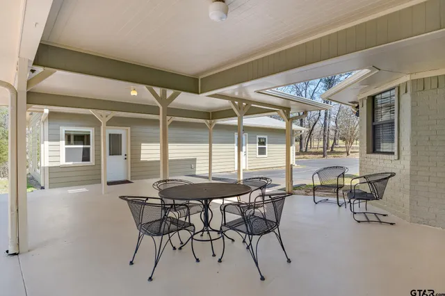 $460,000 | 230 Acr 3191, Frankston, TX 75763