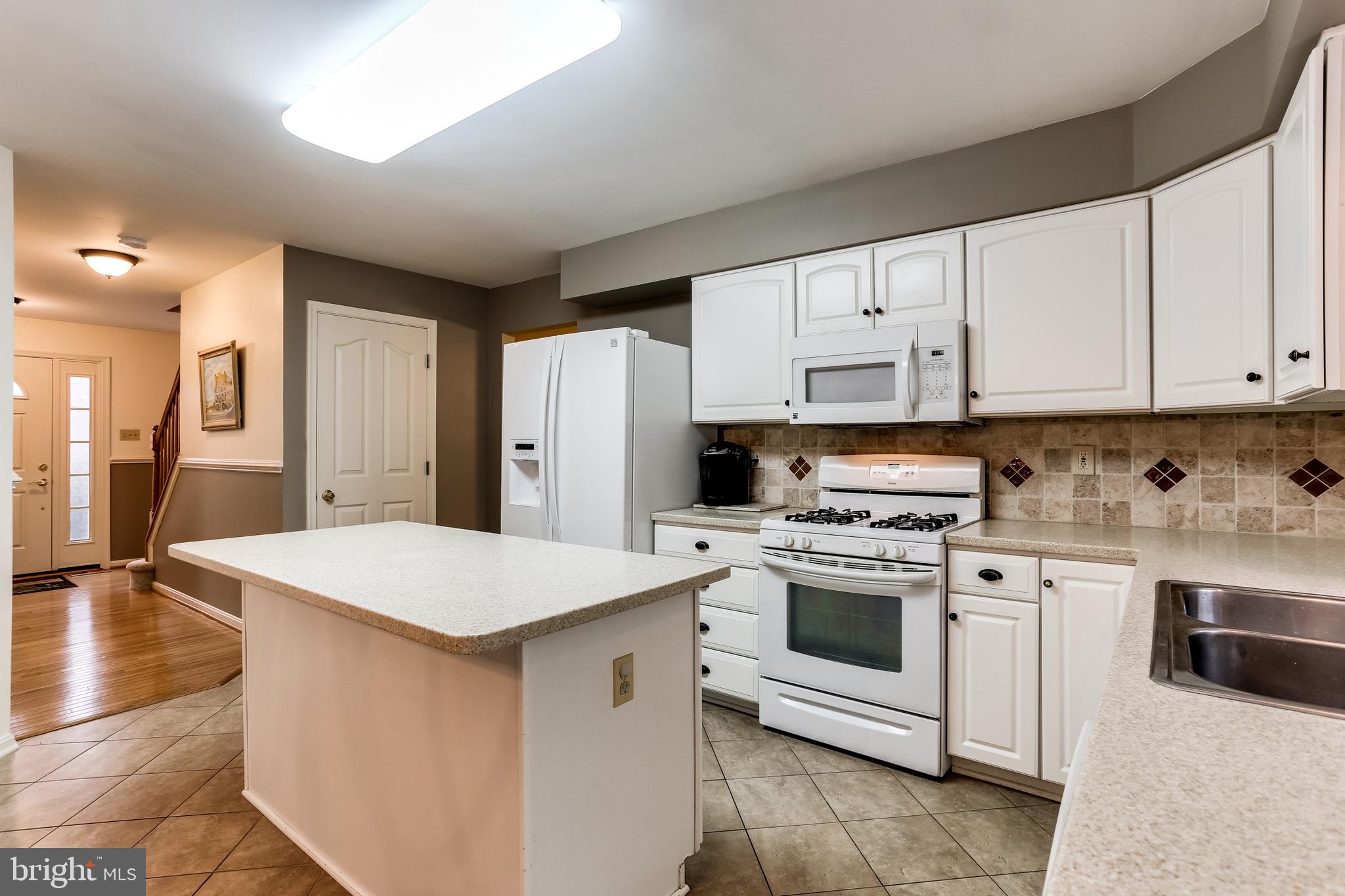 6323 Patuxent Quarter Road Hanover, MD 21076 - Photo 2 of 40