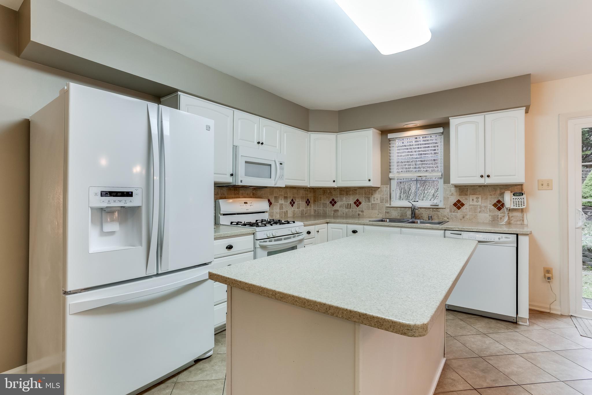 6323 Patuxent Quarter Road Hanover, MD 21076 - Photo 5 of 40