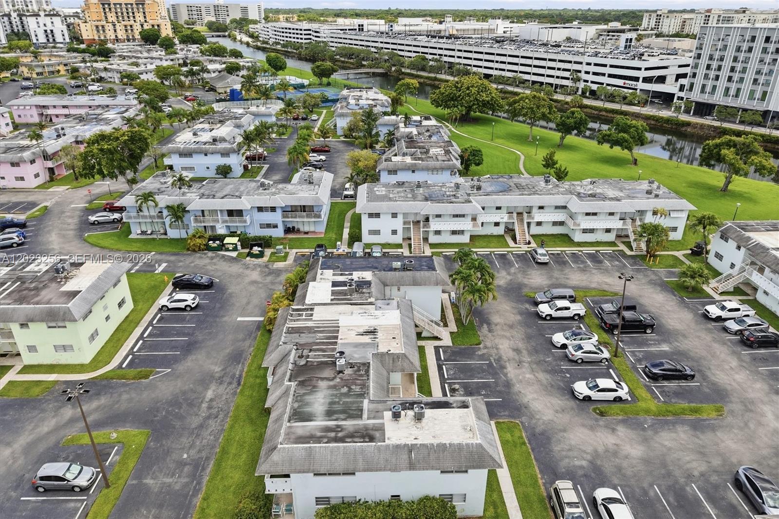 7680 Southwest 82nd Street, Unit H121 Miami, FL 33143 - Photo 24 of 32