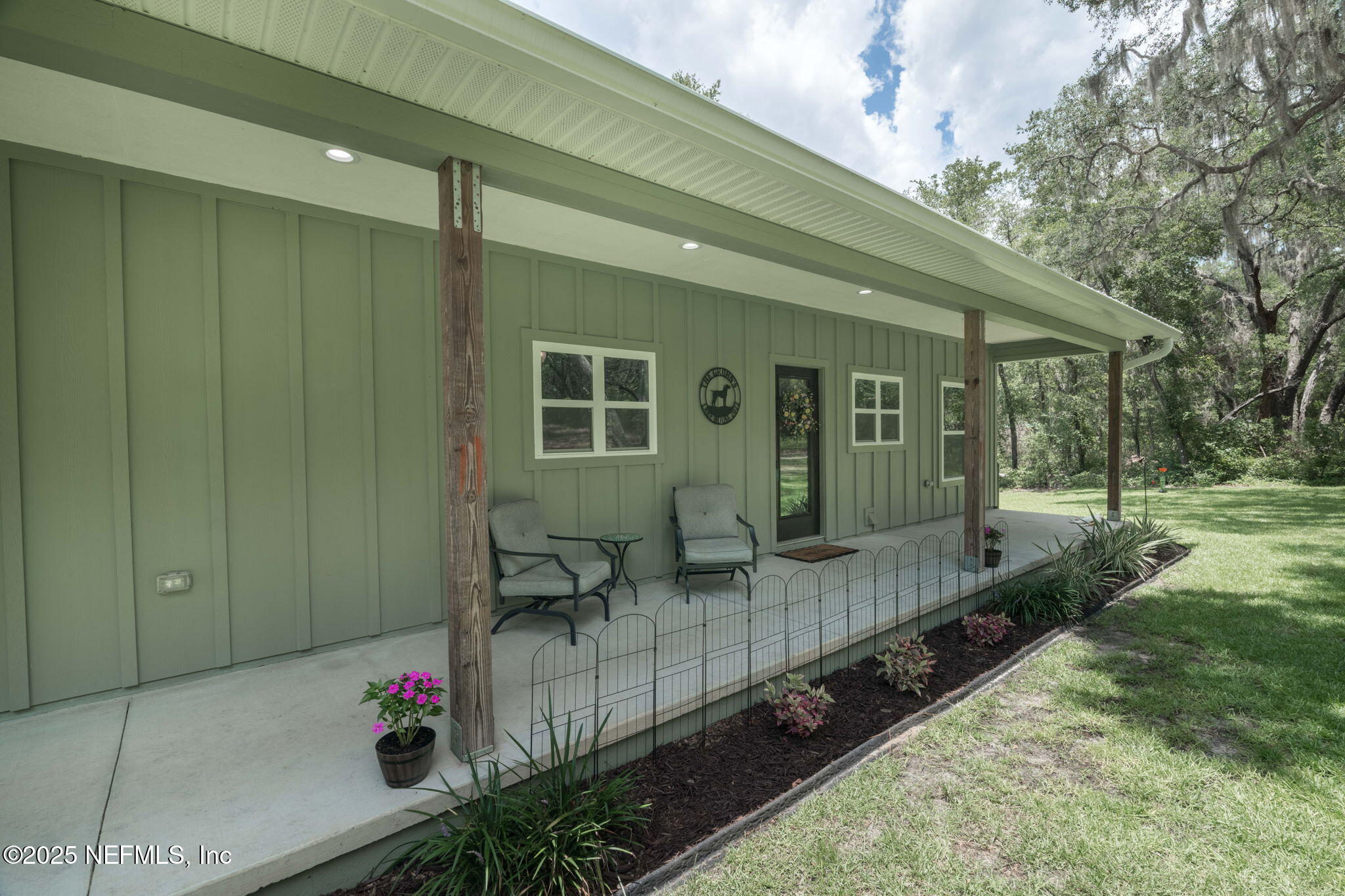 1540 Baden Powell Road Hawthorne, FL 32640 - Photo 8 of 48 Front porch