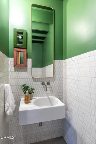 a view of an entryway