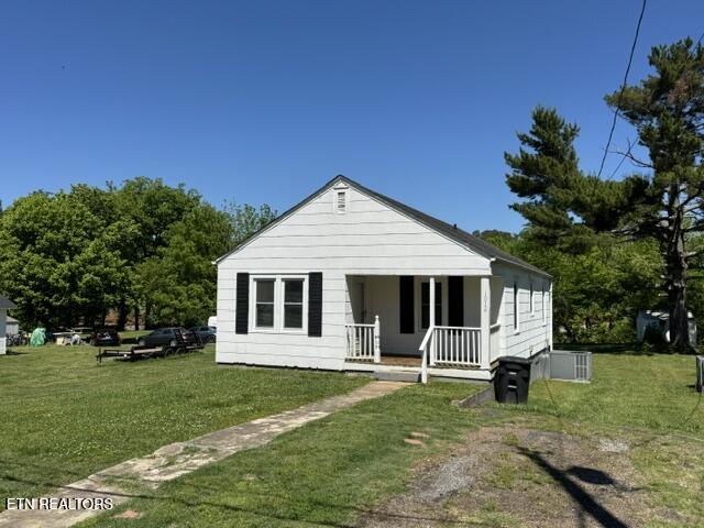 1012 Jones Street Athens, TN 37303 - Photo 2 of 21 IMG_3952
