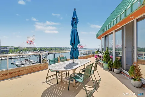 $1,300,000 | 88 Southfield Avenue, Unit P6, Stamford, CT 06902
