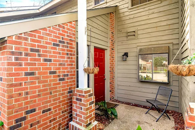 $129,900 | 1900 False River Drive, New Roads, LA 70760